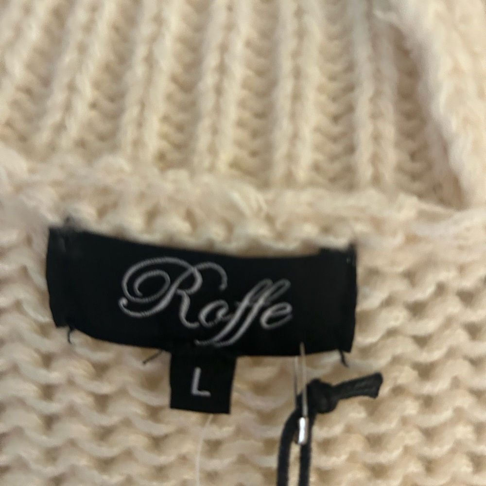 NWT ROFFE pink heart 🩷 appliqué cardigan sweater. - Picture 2 of 16